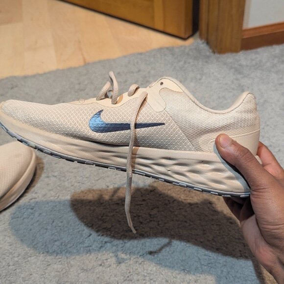 Nike Men's Revolution Size 10.5 (Pre-Owned - Excellent) - Picture 6 of 7